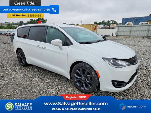 Used 2018 Chrysler Pacifica Touring Plus w/ S Appearance Package FWD image 5