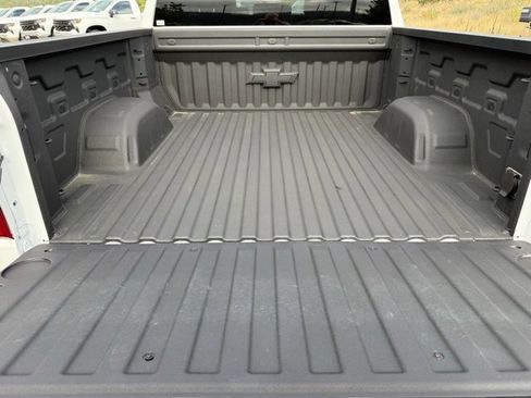 Used 2024 Chevrolet Silverado 1500 Custom Trail Boss w/ Dark Appearance Package image 22