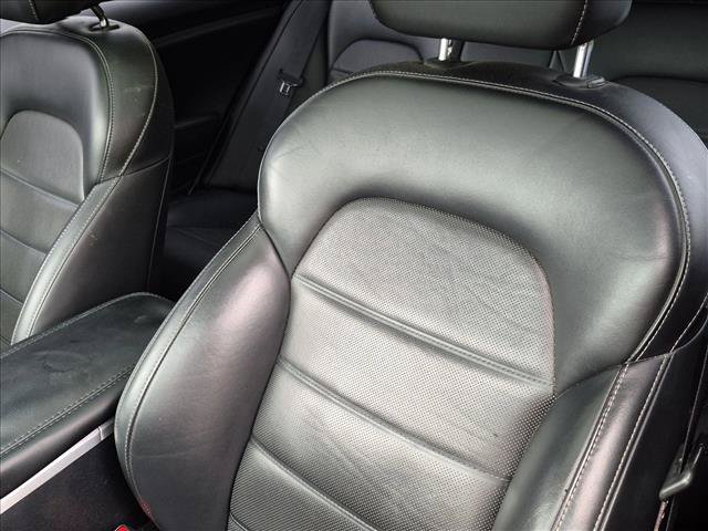 Used 2018 Kia Stinger GT2 AWD/4WD image 14
