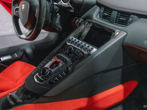 Used 2015 Lamborghini Aventador LP 700-4 AWD/4WD image 33
