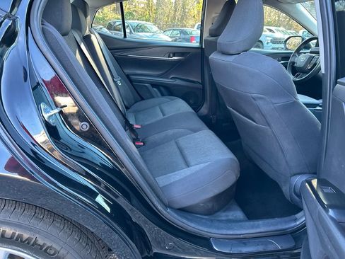 Used 2025 Toyota Camry LE image 24