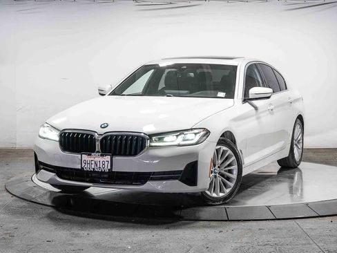 Used 2021 BMW 530i w/ Convenience Package RWD image 1