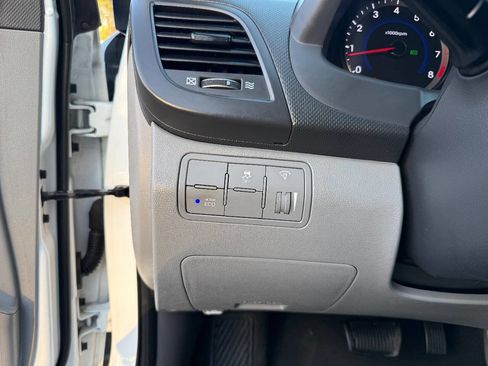 Used 2017 Hyundai Accent SE image 17