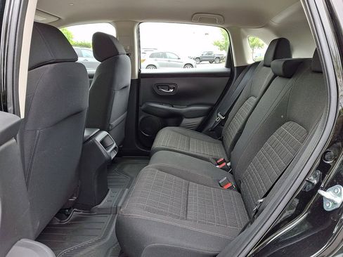 Used 2023 Honda HR-V LX image 13