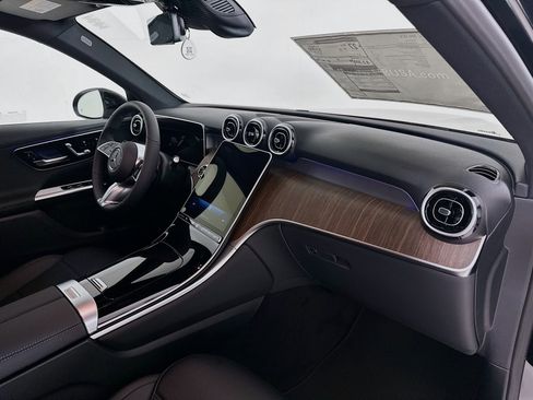 New 2026 Mercedes-Benz GLC 300 image 28