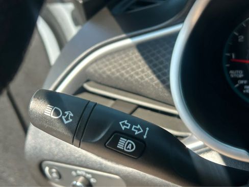Used 2025 Chevrolet Malibu LT FWD image 20