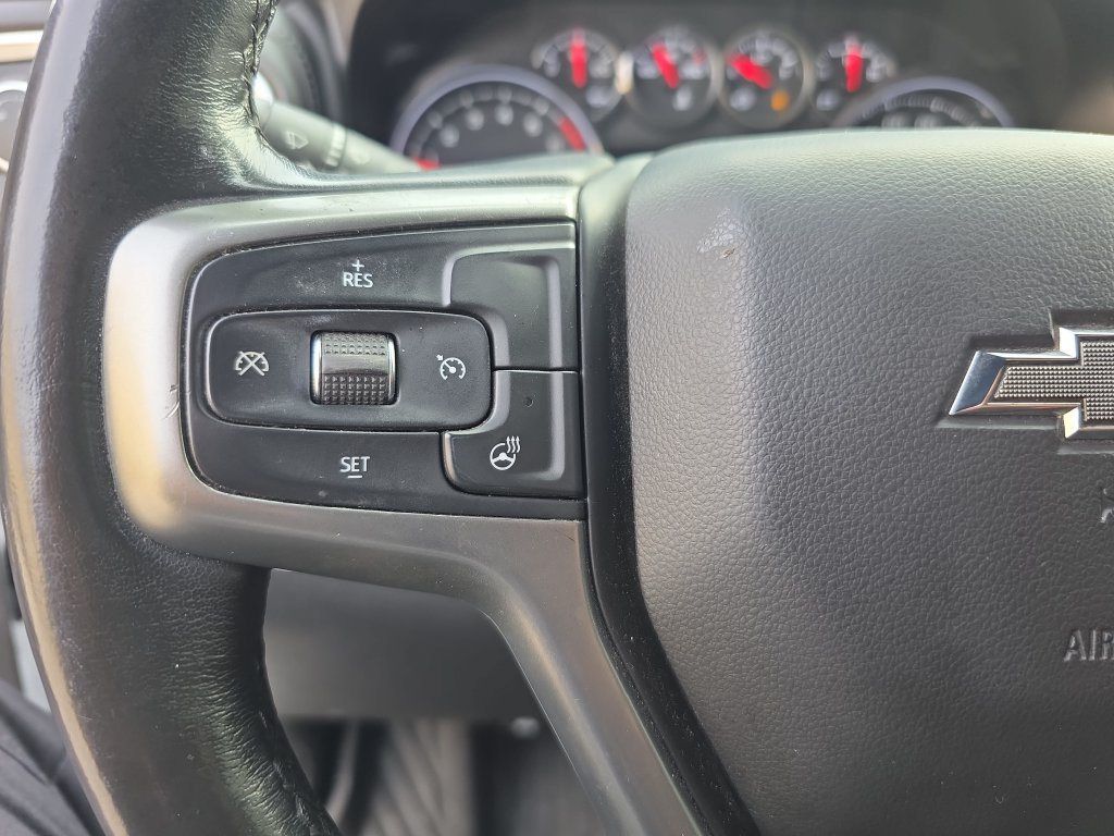 Used 2020 Chevrolet Silverado 1500 RST AWD/4WD image 23