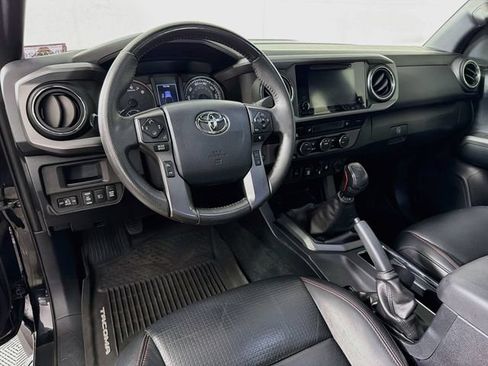 Used 2019 Toyota Tacoma TRD Pro AWD/4WD image 13