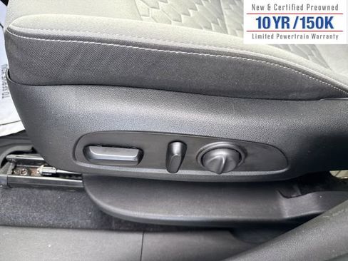 Used 2020 Chevrolet Equinox LS w/ LS Convenience Package image 16