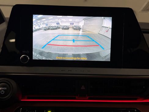 Used 2024 Toyota Prius Prime FWD image 32
