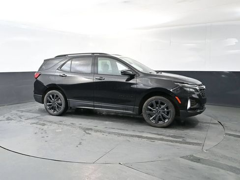 Used 2023 Chevrolet Equinox RS AWD/4WD image 7