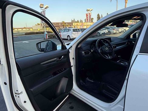 Used 2020 MAZDA CX-5 Sport FWD image 60