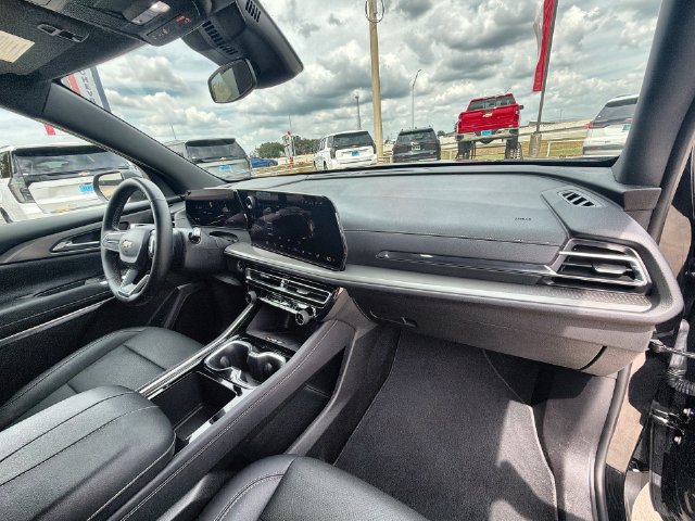 Certified 2026 Chevrolet Traverse LT FWD image 28