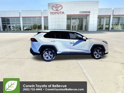Used 2025 Toyota RAV4 XLE image 6