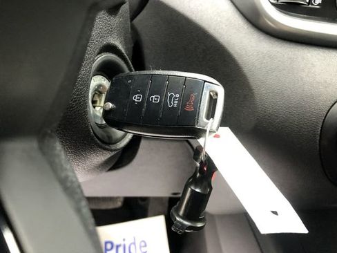 Used 2019 Kia Sorento LX image 29