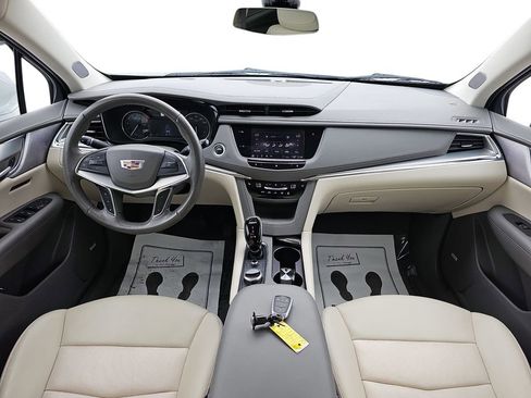 Used 2020 Cadillac XT5 Premium Luxury w/ LPO, Floor Liner Package image 12