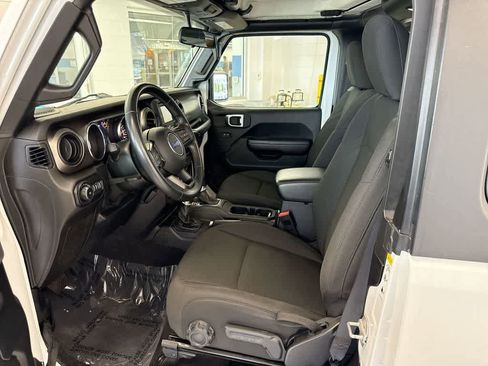 Used 2020 Jeep Wrangler Sport image 18