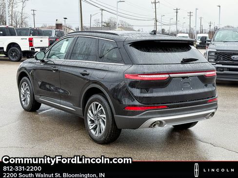 New 2026 Lincoln Corsair Premiere image 6