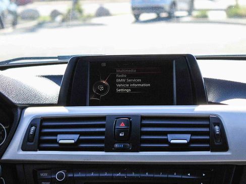 Used 2015 BMW 320i 320i image 14