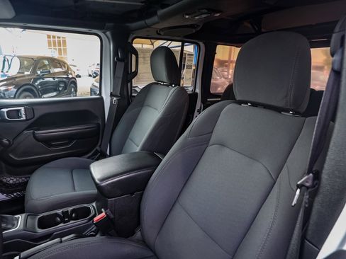 Used 2021 Jeep Wrangler Unlimited Sport image 14