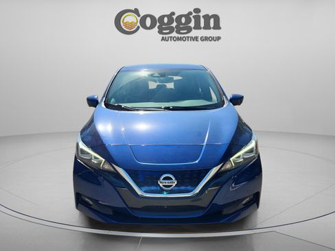 Used 2022 Nissan Leaf SV w/ SV Technology Package image 9