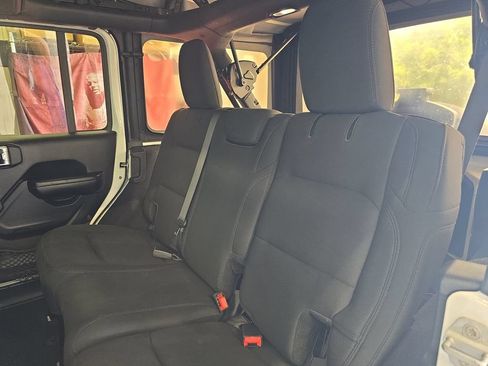 Used 2019 Jeep Wrangler Unlimited Sport S AWD/4WD image 14