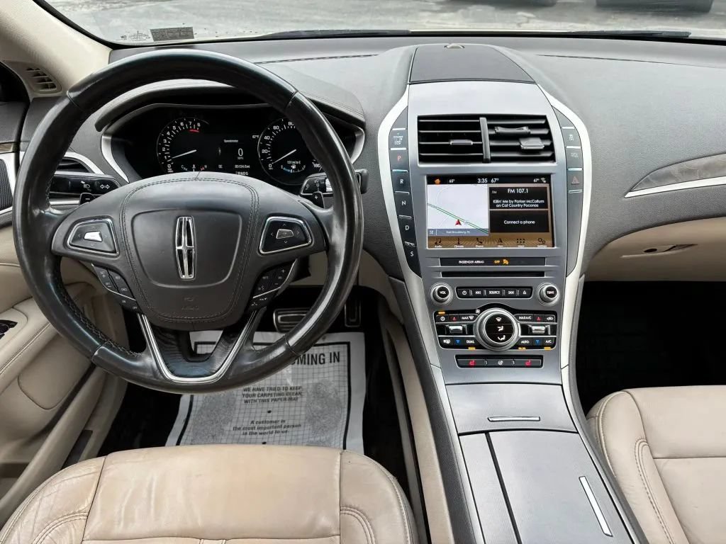 Used 2018 Lincoln MKZ Select w/ Select Plus Package AWD/4WD image 19