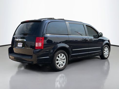 Used 2010 Chrysler Town & Country Touring Plus w/ Premium Group FWD image 2