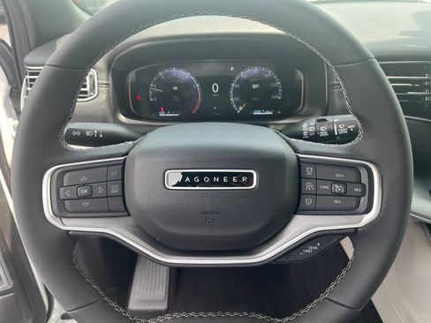 New 2025 Jeep Wagoneer Series II w/ Premium Group I image 18