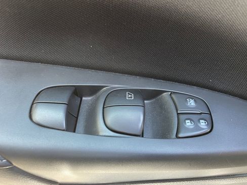 Used 2017 Nissan Sentra SV w/ Style Package image 16