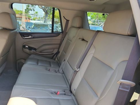 Used 2019 GMC Yukon SLT w/ Open Road Package RWD image 12
