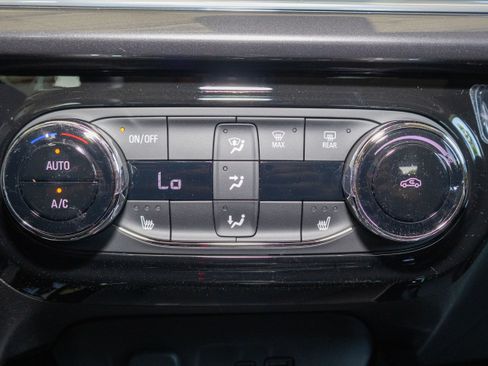 New 2026 Chevrolet Trax ACTIV w/ Driver Confidence Package FWD image 17