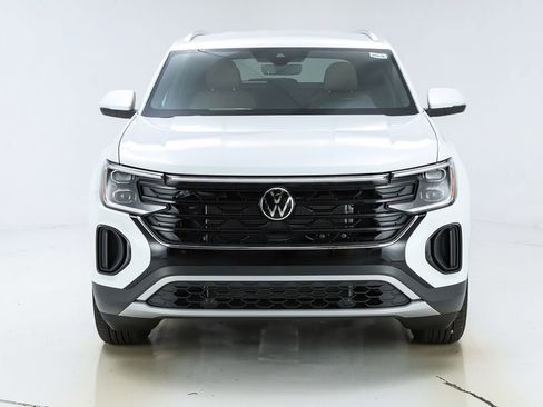 New 2026 Volkswagen Atlas Cross Sport SE image 16