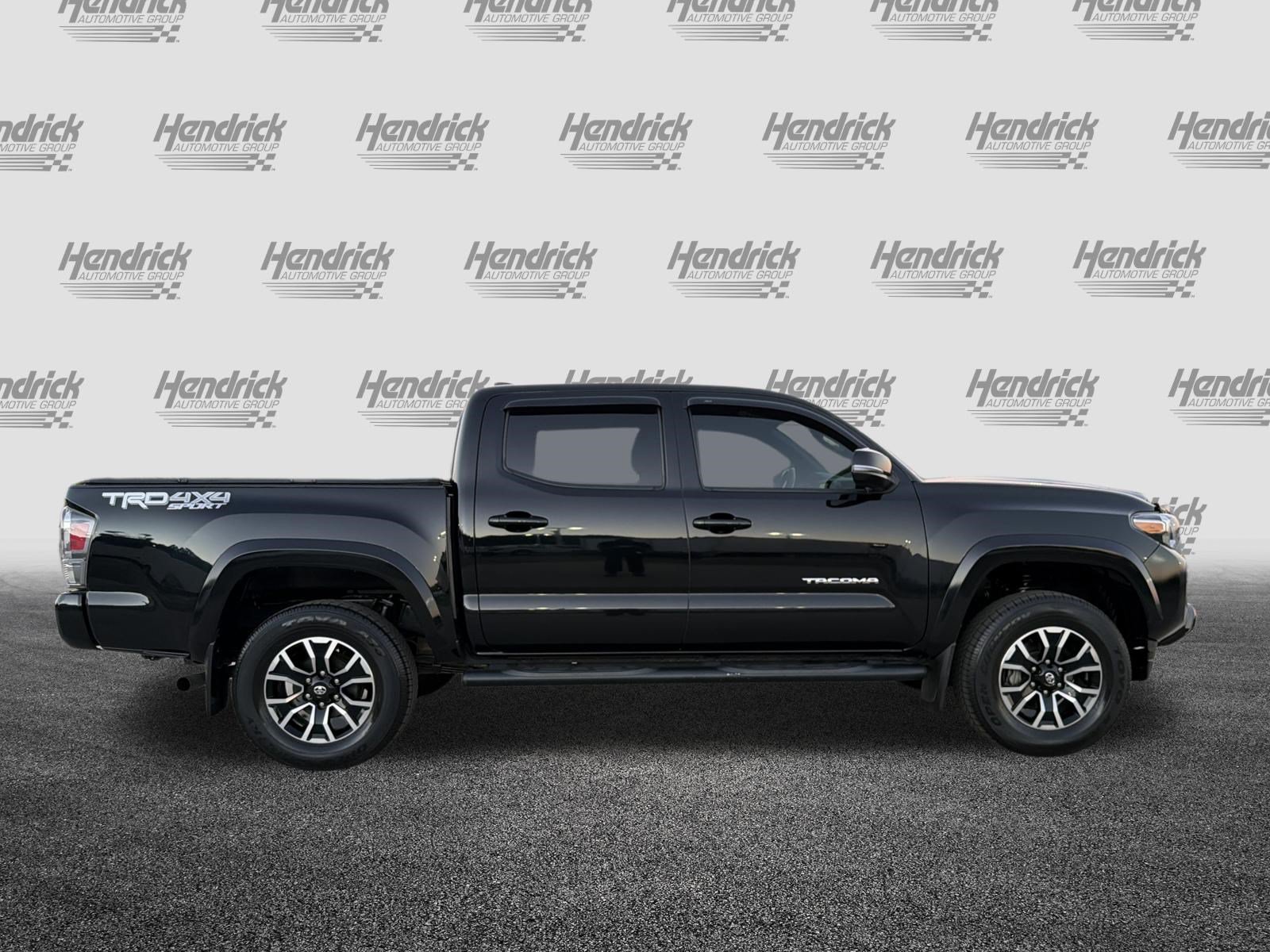 Used 2023 Toyota Tacoma TRD Sport AWD/4WD image 11