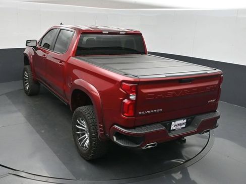 Used 2024 Chevrolet Silverado 1500 RST w/ Z71 Off-Road Package AWD/4WD image 32