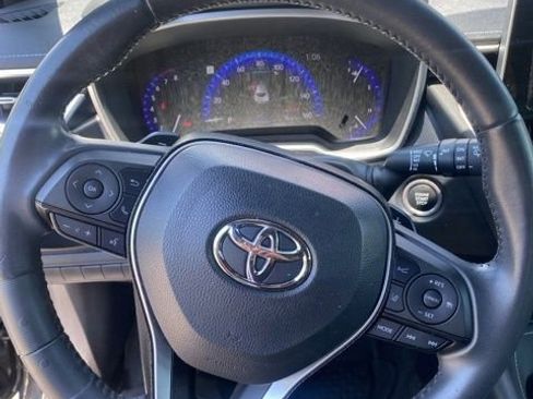Used 2021 Toyota Corolla XSE FWD image 3