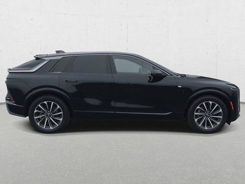Certified 2024 Cadillac Lyriq Sport AWD/4WD image 4
