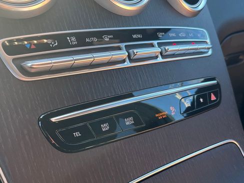 Used 2020 Mercedes-Benz GLC 300 GLC 300 image 16