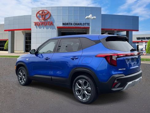 Used 2024 Kia Seltos LX AWD/4WD image 5