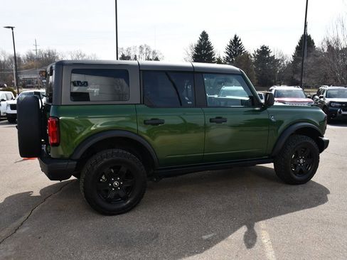 Used 2023 Ford Bronco Black Diamond image 7