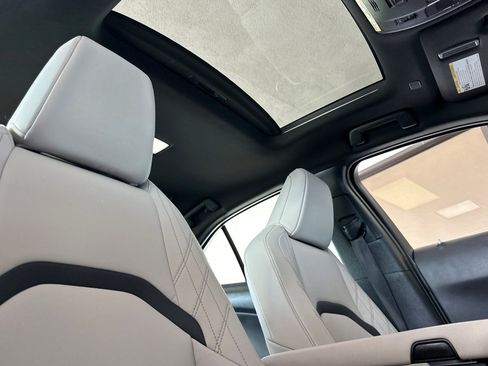 Used 2024 Lexus UX 250h FWD image 14