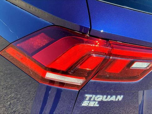 Used 2021 Volkswagen Tiguan SEL w/ 3-Row Tiguan MDO Package image 31
