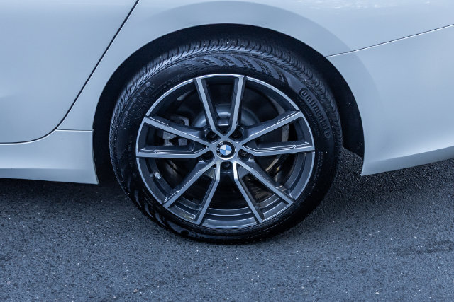 Used 2020 BMW 330i xDrive Sedan w/ Convenience Package AWD/4WD image 13