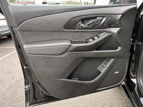 Used 2023 Chevrolet Traverse High Country AWD/4WD image 8