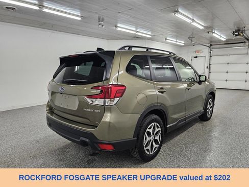 Used 2024 Subaru Forester Premium AWD/4WD image 4