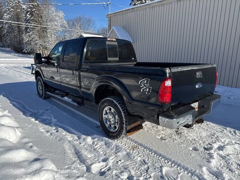Used 2016 Ford F350 Lariat w/ Chrome Package image 9