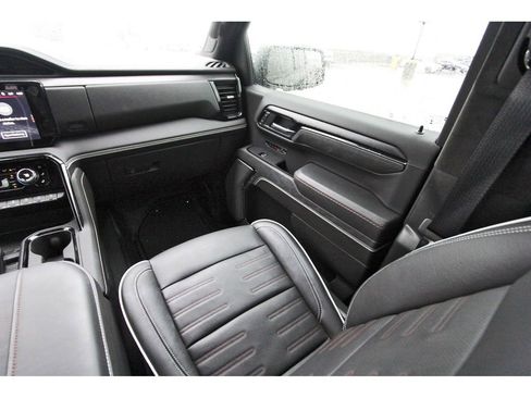 Used 2024 GMC Sierra 1500 AT4X AWD/4WD image 10