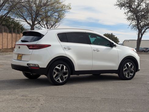 Used 2020 Kia Sportage EX image 4