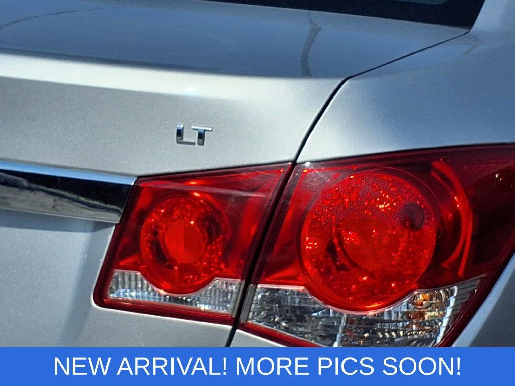 Used 2014 Chevrolet Cruze LT FWD image 21