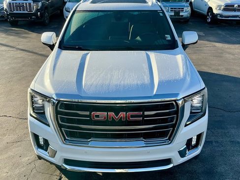 Used 2021 GMC Yukon XL SLT w/ SLT Luxury Plus Package image 11
